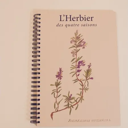 Le grand herbier, couverture illustrée d'une plante