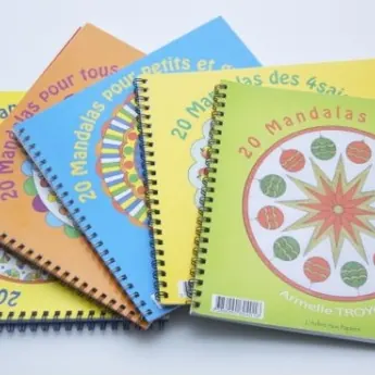 Cinq carnets de mandalas à colorier